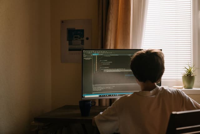 Android apps built for real-world devices
